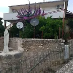 Goran's Place Affittacamere 2*