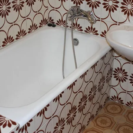 Goran's Place بيت ضيافة هفار