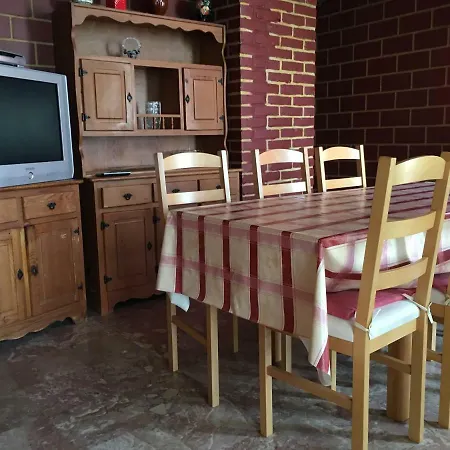 بيت ضيافة Goran's Place 2*