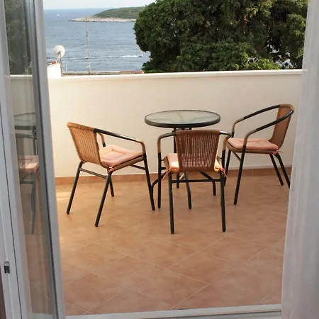 ゲストハウス Goran's Place 2*