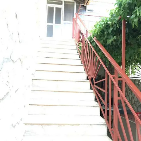 Goran's Place 招待所