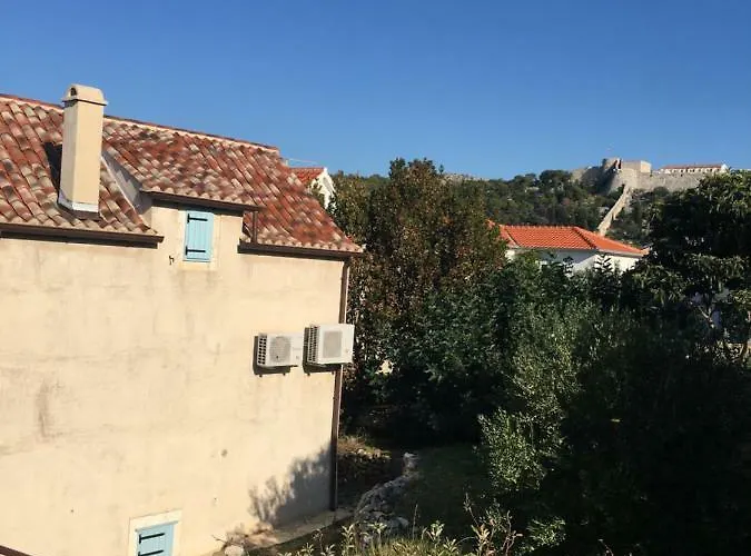 Goran's Place Hvar Town